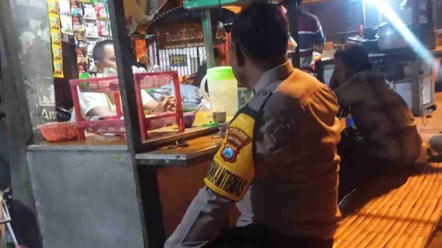 Patroli Dialogis di Desa Blawi, Polsek Karangbinangun Ajak Warga Aktif Jaga Kamtibmas