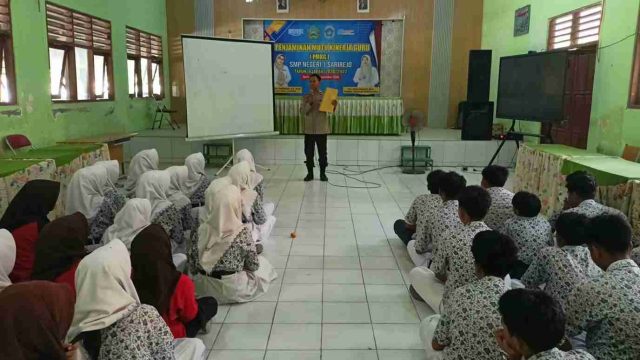 Polsek Sarirejo Sosialisasikan SPMB SMA Taruna Kemala Bhayangkara kepada Siswa SMPN 1 Sarirejo