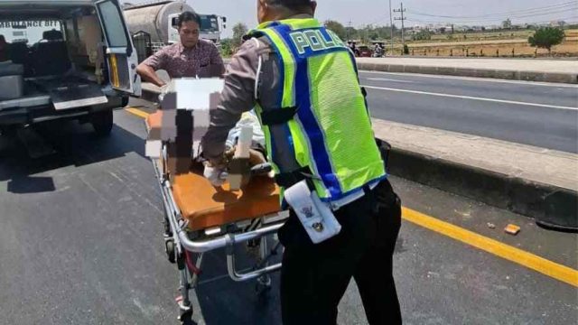 Diduga Terobos Lampu Merah, Kecelakaan Maut Terjadi di JLU Lamongan