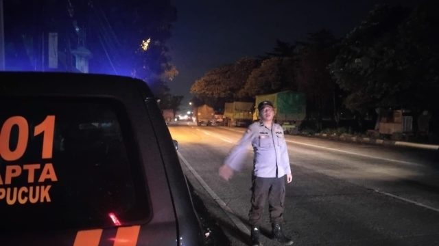 Cegah Kriminalitas dan Balap Liar, Polsek Pucuk Gencarkan Patroli Blue Light