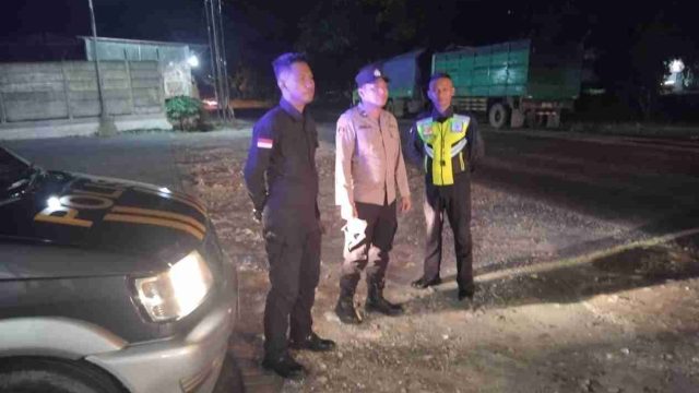 Jaga Kamtibmas Tetap Kondusif, Polsek Pucuk Intensifkan Patroli di Kawasan Industri 