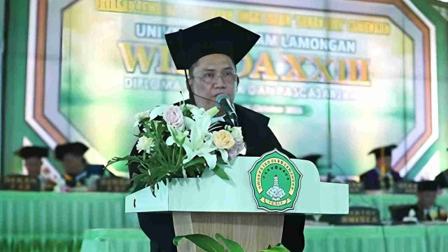 1.166 Mahasiswa UNISLA Lamongan Diwisuda, Rektor Ingatkan Pentingnya Ilmu yang Bermanfaat