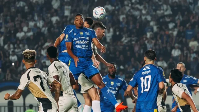 Persib Bandung Tertahan! Dewa United Gagal Kudeta Persija, Persaingan Puncak Klasemen Super League Makin Panas