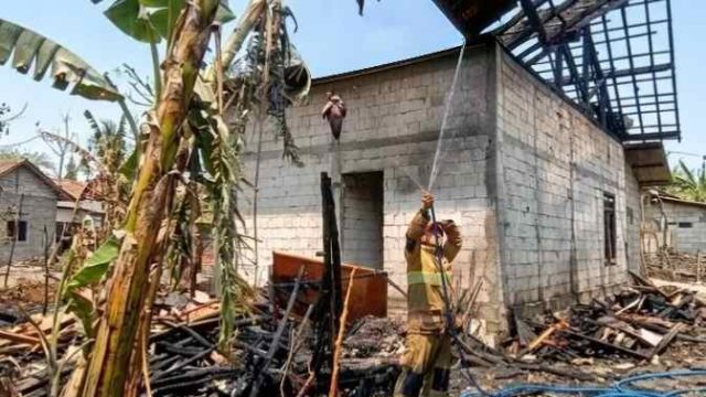 Geger! Dapur Warga Ngadiluwih Kediri Terbakar, Diduga Lupa Matikan Tungku