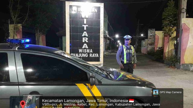 Cegah Balap Liar dan Gangguan Kamtibmas, Polsek Lamongan Kota Sisir Permukiman Lewat Patroli Blue Light