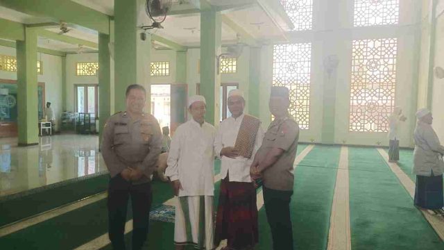 Kapolsek Sarirejo Gelar Jumat Keliling di Masjid Sabilul Muttaqin, Ajak Masyarakat Bersama Jaga Kamtibmas